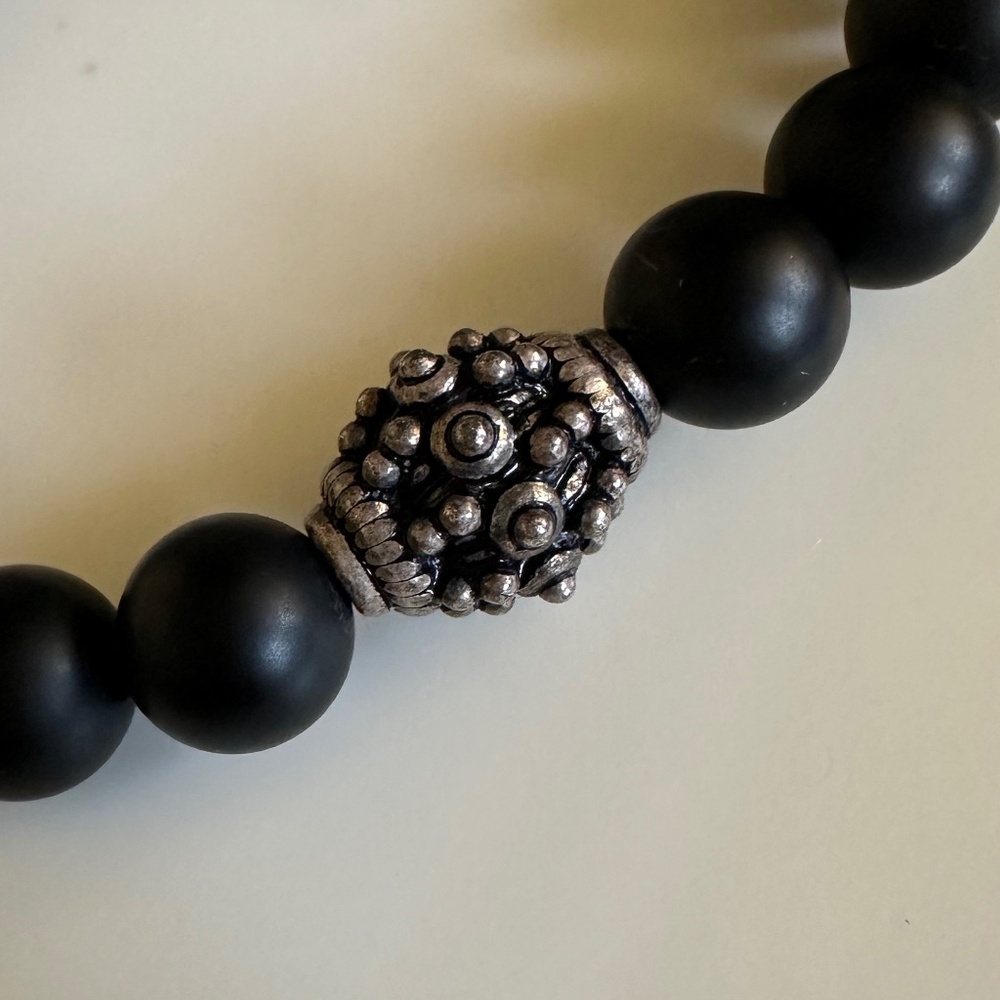 CLASSIC 8mm Matte Onyx Stretch Bracelet Black Silver Tibetan Spacer 6–7” - Picture 5 of 7